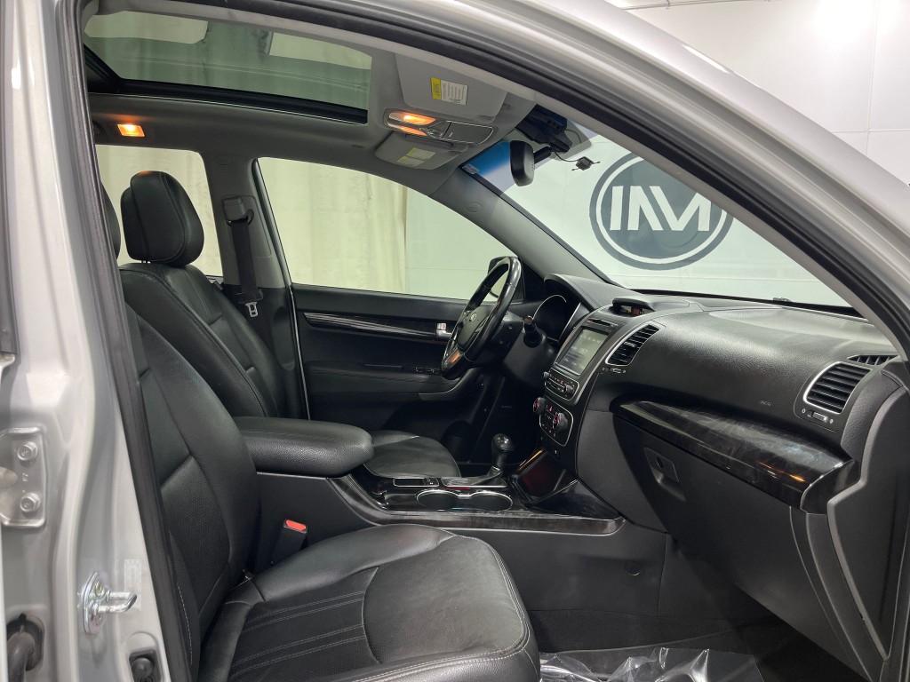 2014 Kia Sorento Image 32