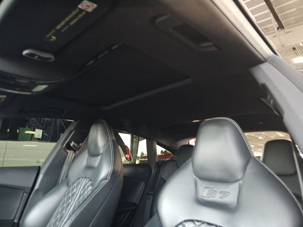 2014 Audi S7 Image 11