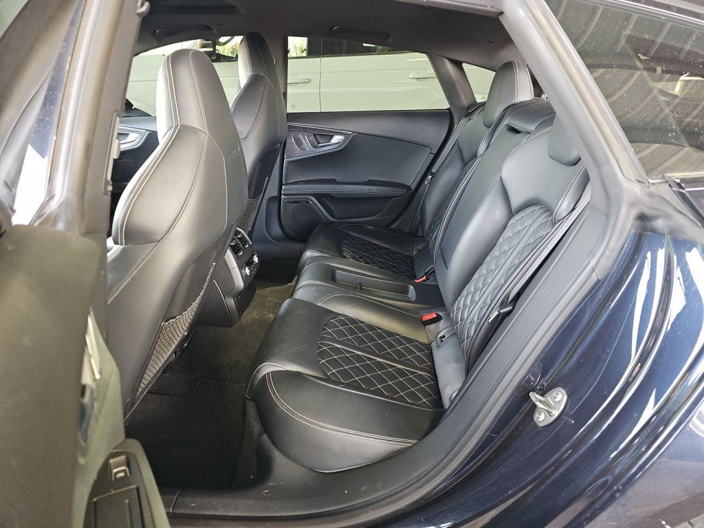 2014 Audi S7 Image 12