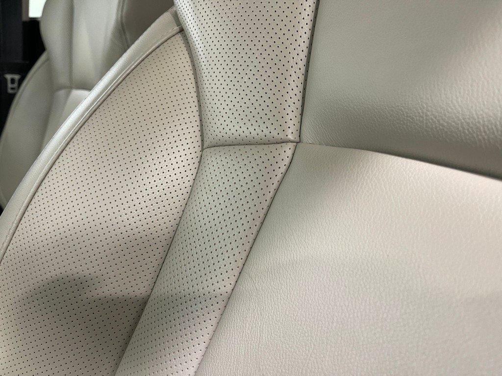 2021 Subaru Ascent Image 16
