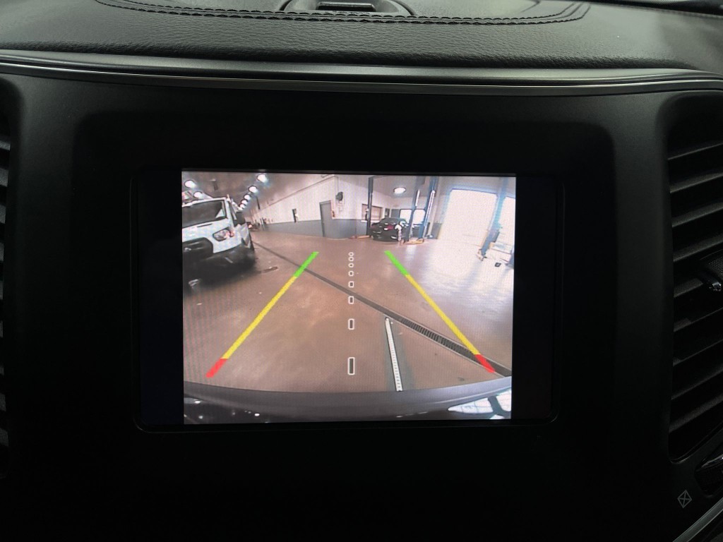 2021 Jeep Cherokee Image 10