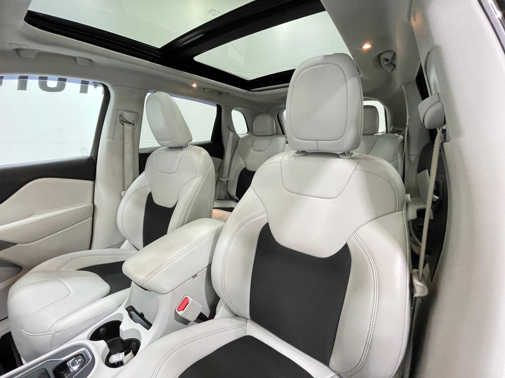 2021 Jeep Cherokee Image 13