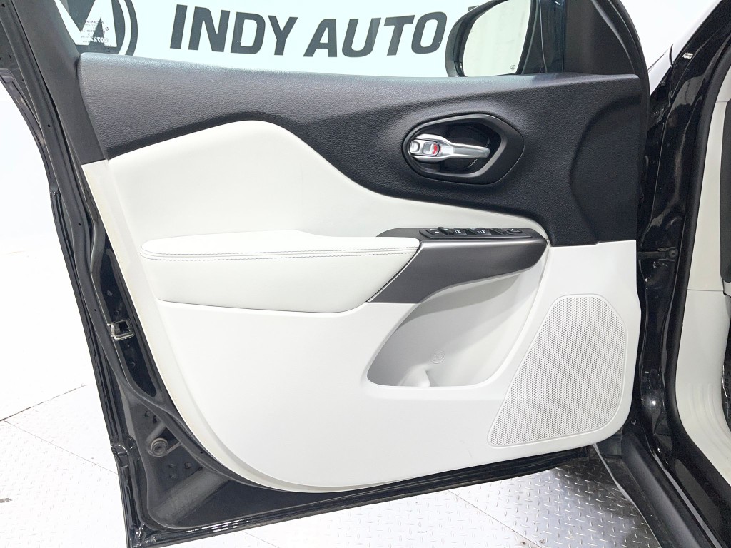 2021 Jeep Cherokee Image 14