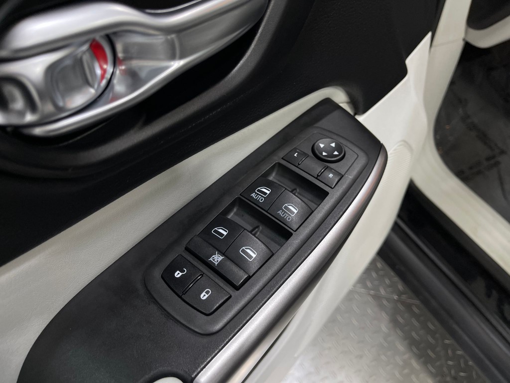 2021 Jeep Cherokee Image 15