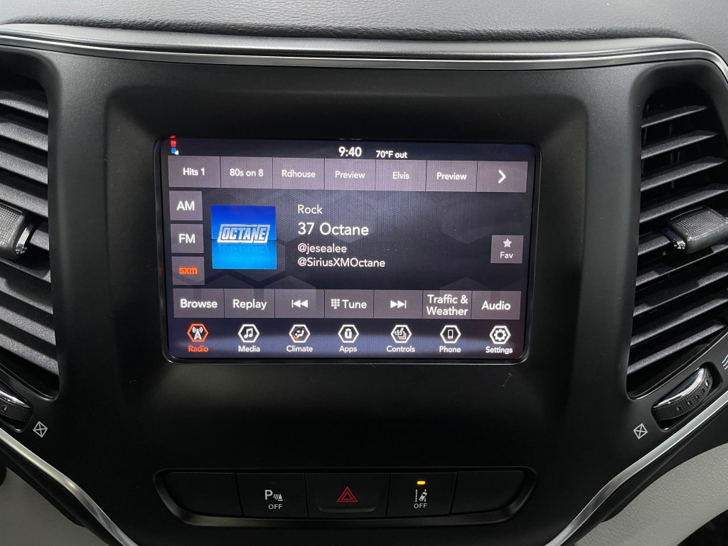 2021 Jeep Cherokee Image 24