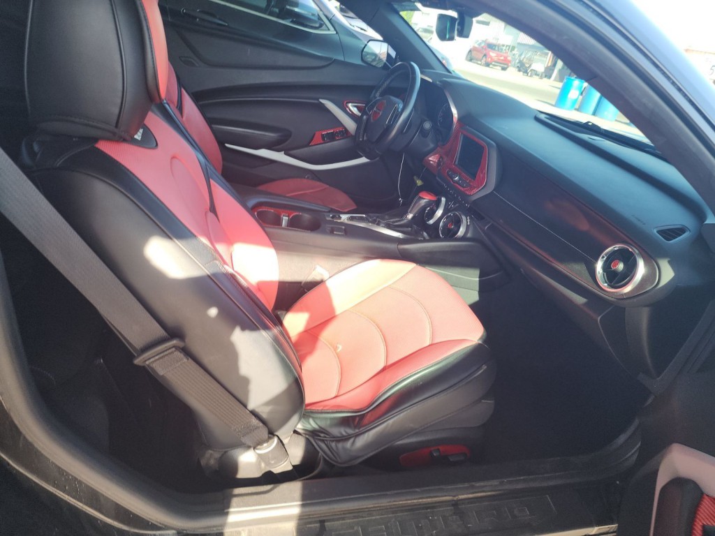 2020 Chevrolet Camaro Image 6