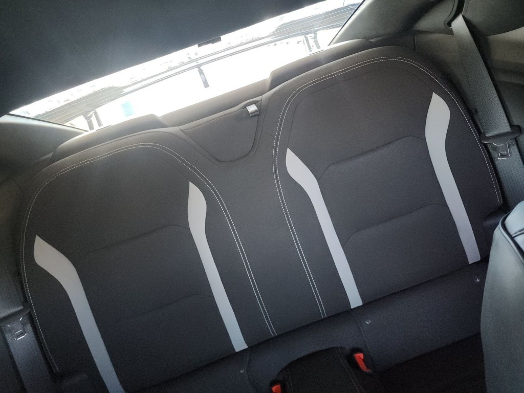 2020 Chevrolet Camaro Image 9