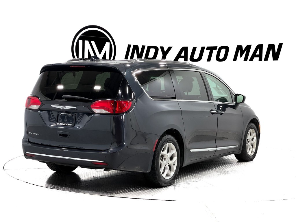 2019 Chrysler Pacifica Image 4