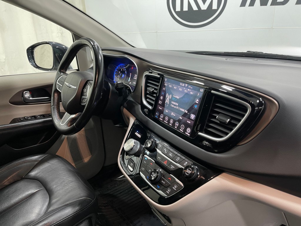 2019 Chrysler Pacifica Image 20