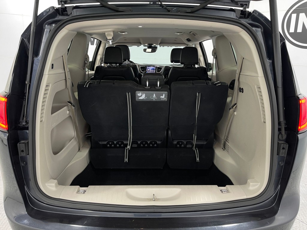 2019 Chrysler Pacifica Image 26