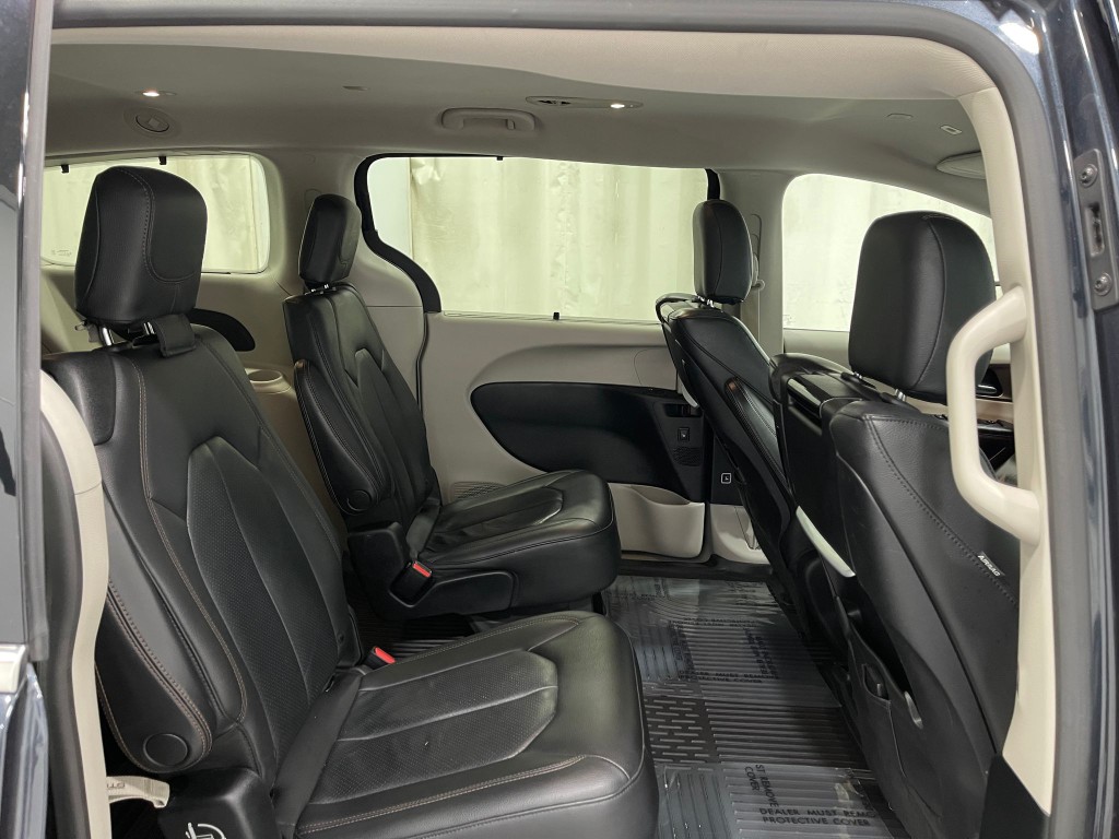 2019 Chrysler Pacifica Image 33