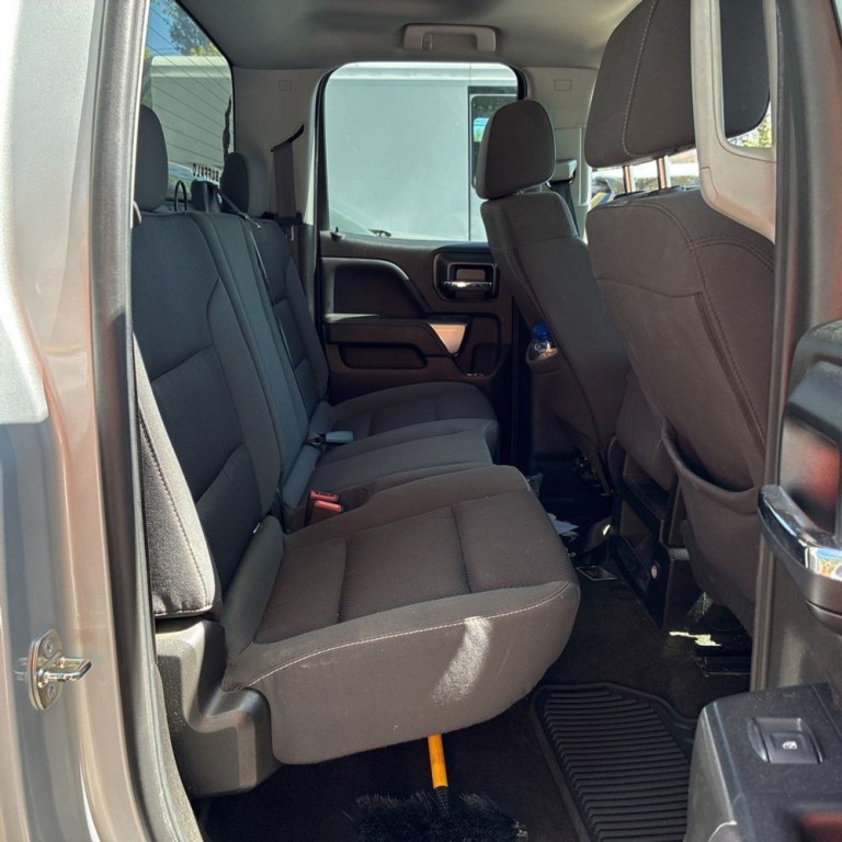 2018 Chevrolet Silverado 1500 Image 12