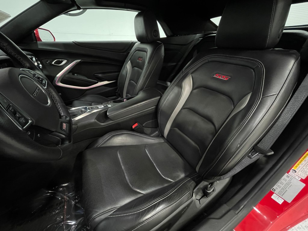 2018 Chevrolet Camaro Image 13
