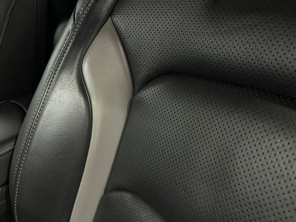 2018 Chevrolet Camaro Image 17