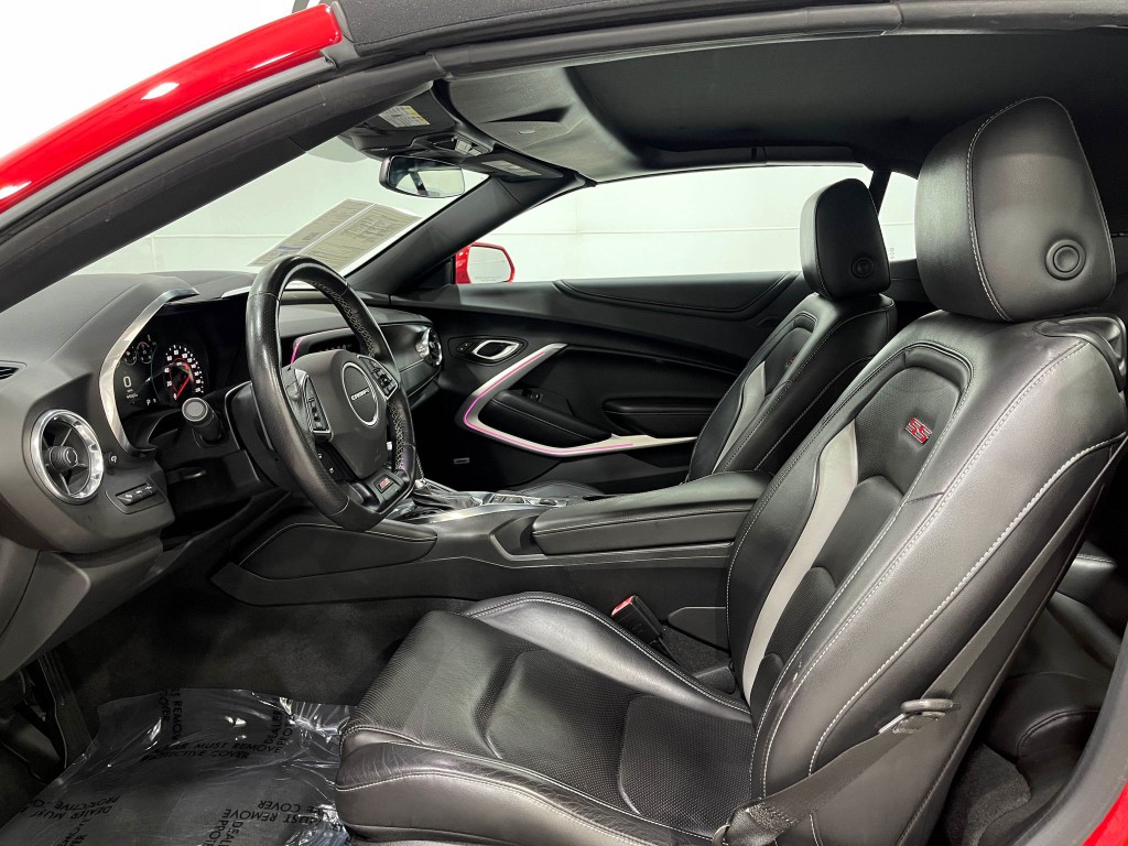 2018 Chevrolet Camaro Image 12