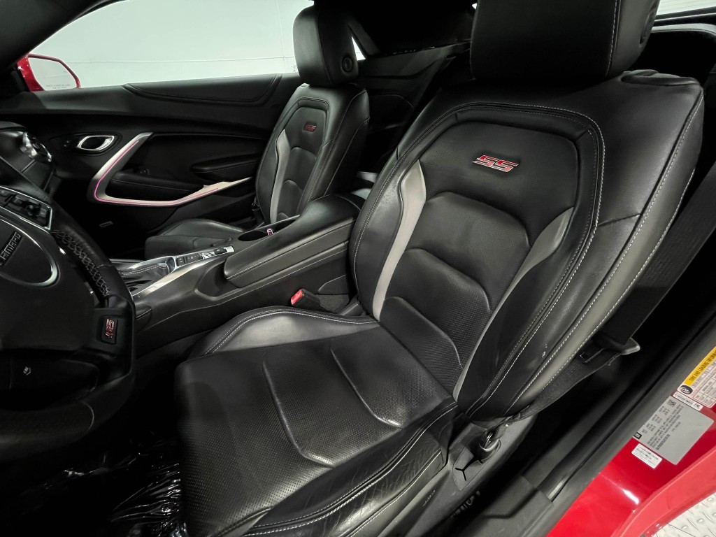 2018 Chevrolet Camaro Image 13