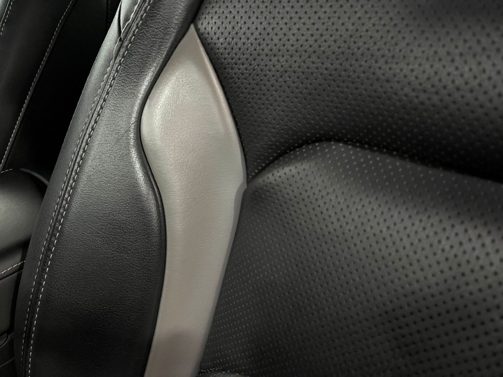 2018 Chevrolet Camaro Image 16