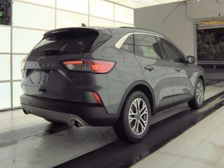 2021 Ford Escape Image 3
