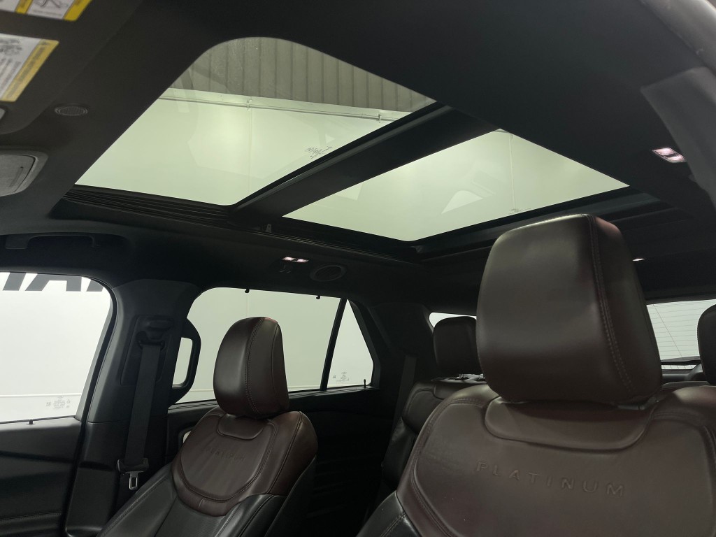 2020 Ford Explorer Image 12