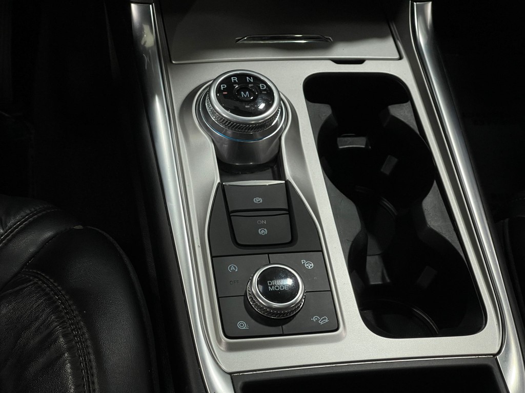 2020 Ford Explorer Image 28