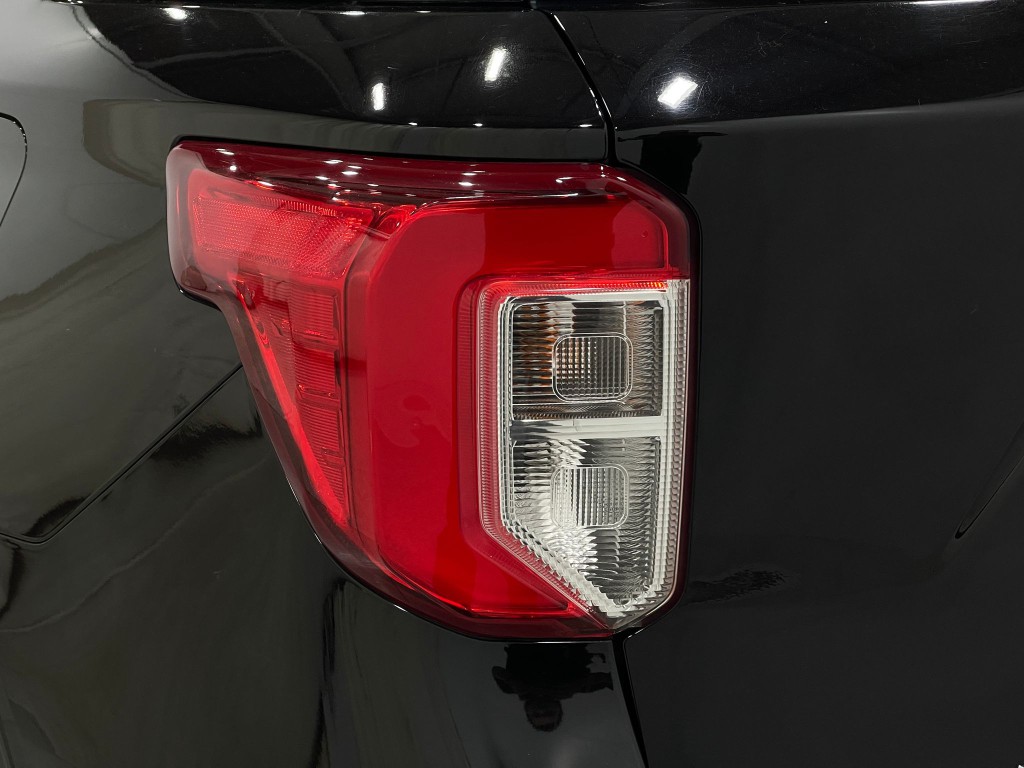 2020 Ford Explorer Image 35