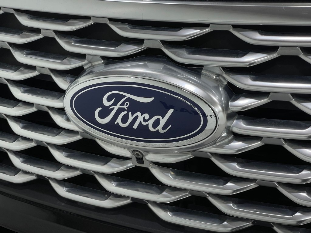 2020 Ford Explorer Image 39