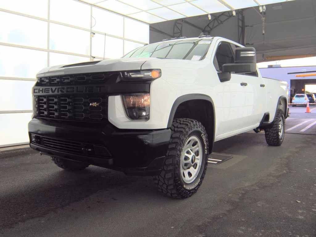 2020 Chevrolet Silverado 1500 Image 2