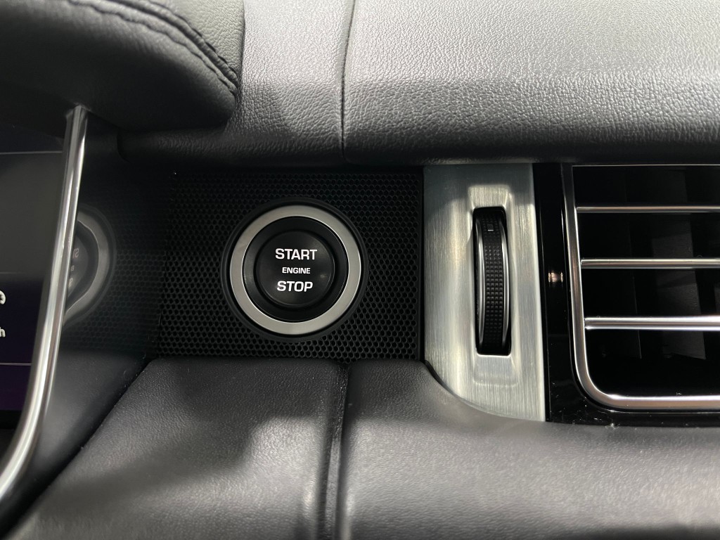 2020 Land Rover Range Rover Image 20