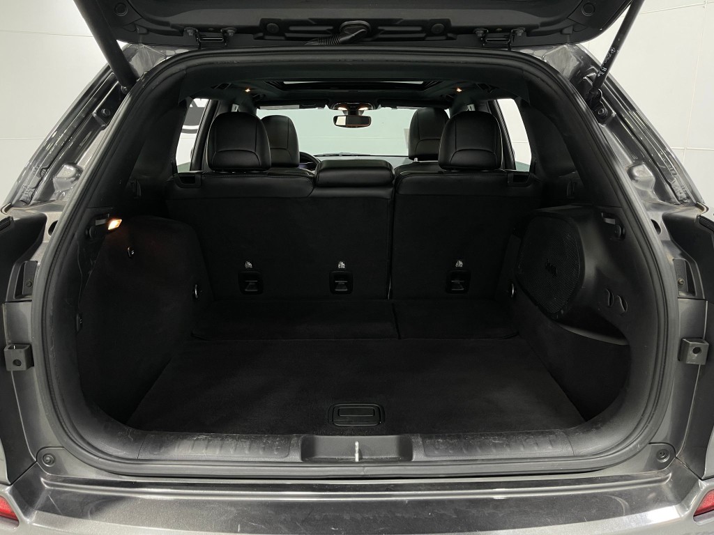 2019 Jeep Cherokee Image 25