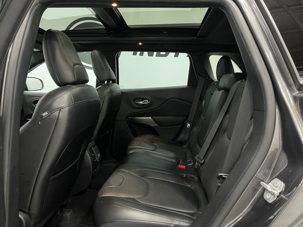 2019 Jeep Cherokee Image 29