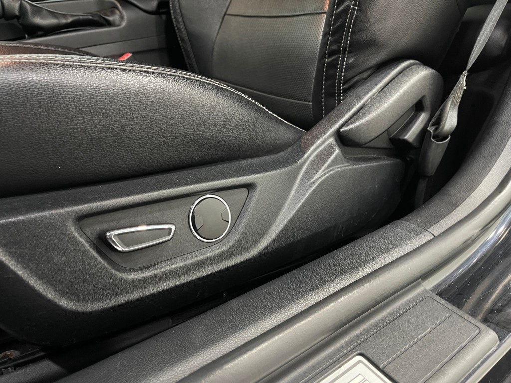 2019 Ford Mustang Image 15