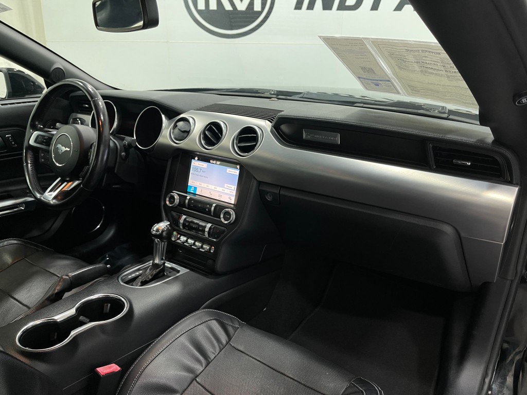 2019 Ford Mustang Image 18