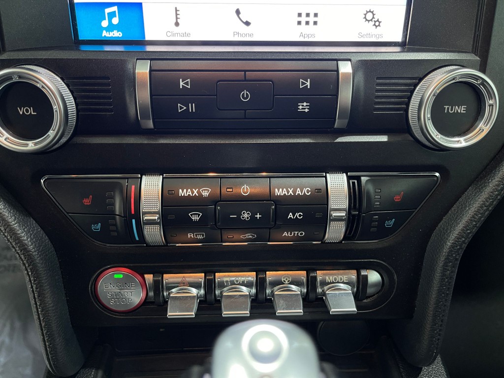 2019 Ford Mustang Image 24
