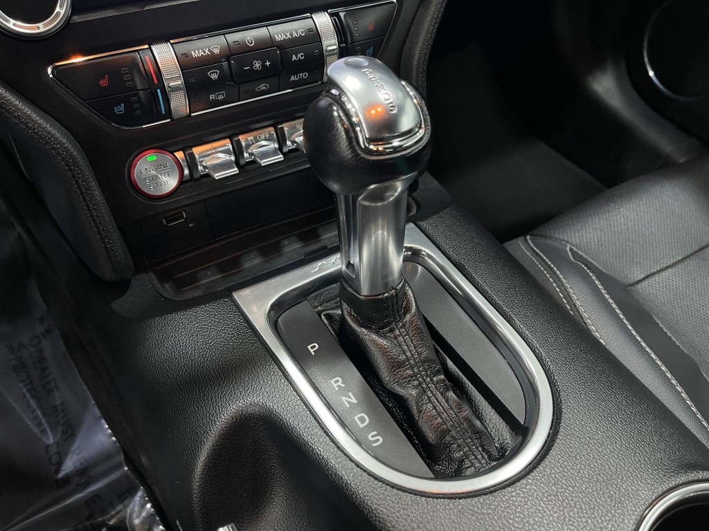 2019 Ford Mustang Image 28