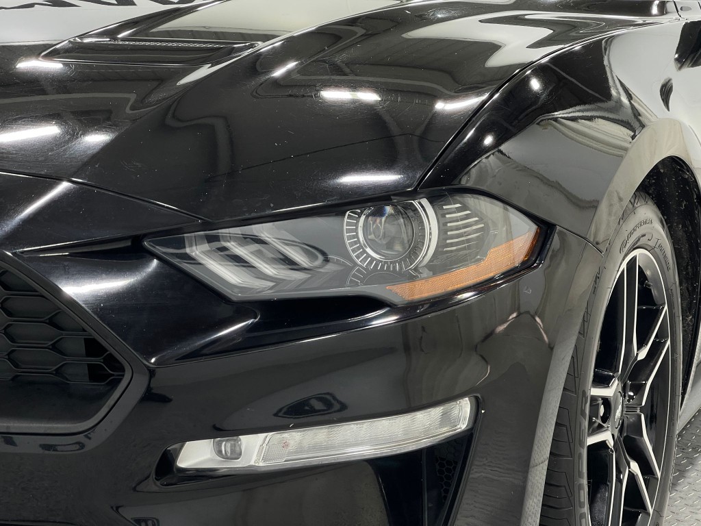 2019 Ford Mustang Image 32