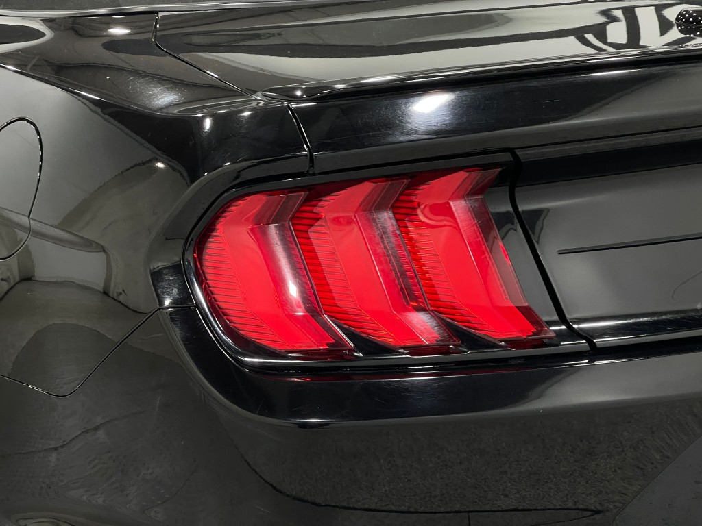 2019 Ford Mustang Image 33