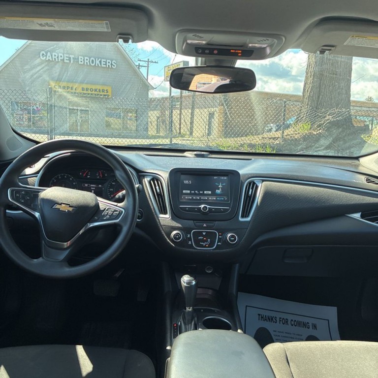 2018 Chevrolet Malibu Image 7