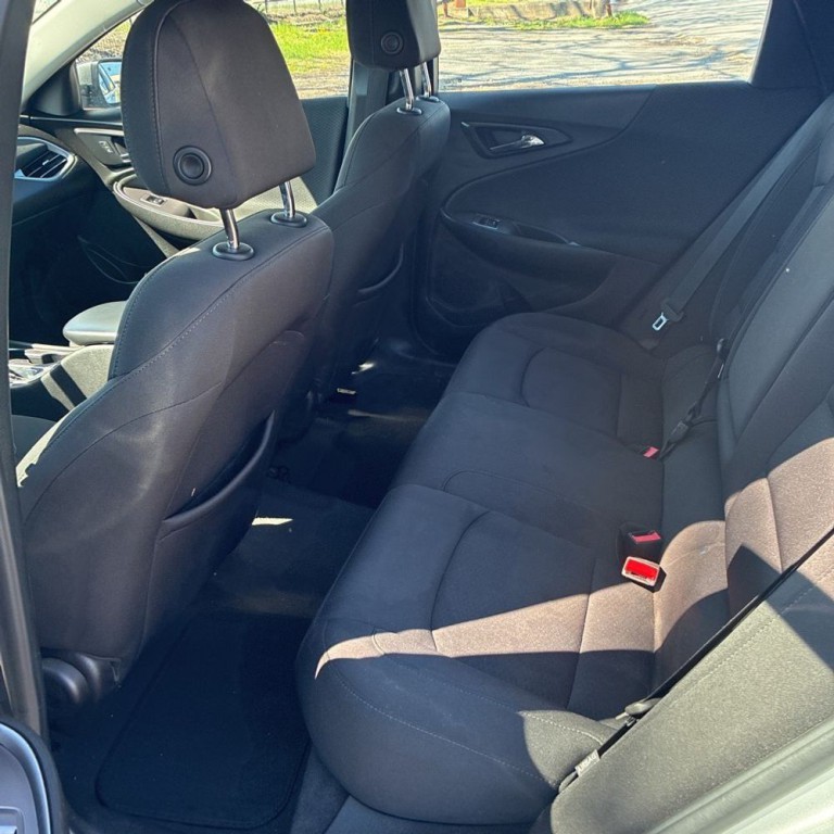 2018 Chevrolet Malibu Image 12
