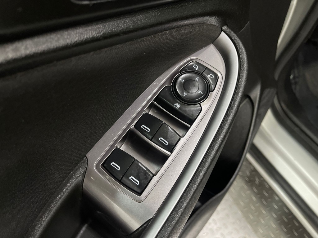 2018 Chevrolet Malibu Image 14