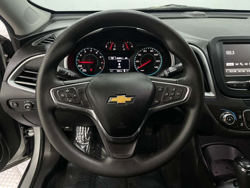 2018 Chevrolet Malibu Image 21