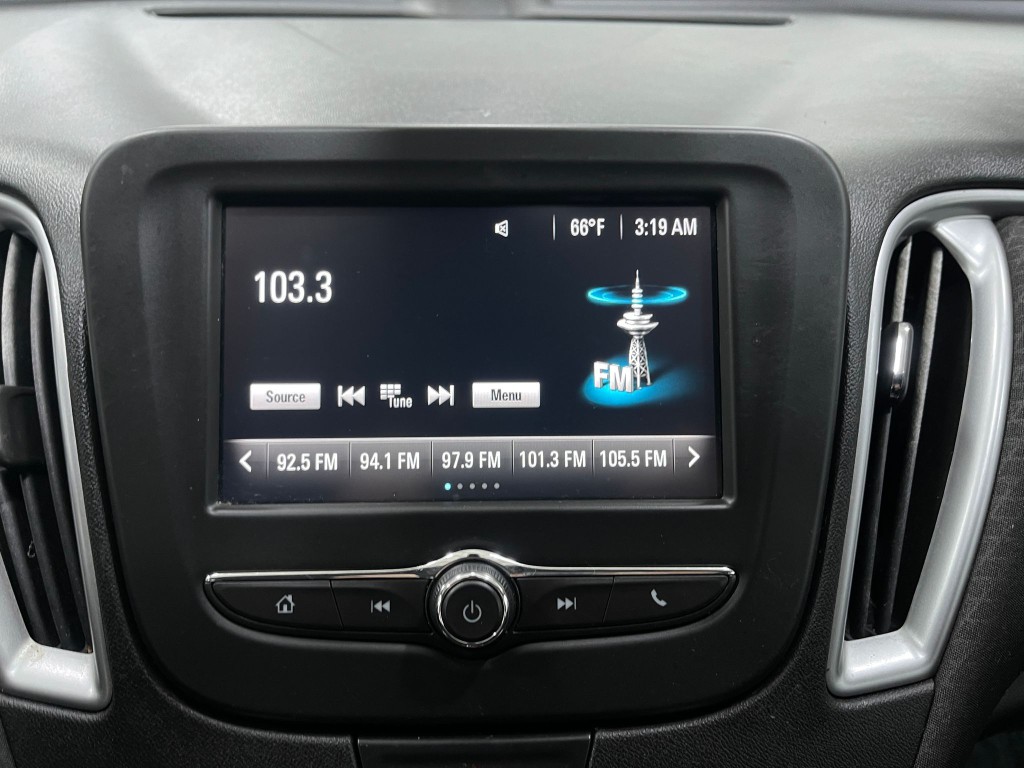 2018 Chevrolet Malibu Image 23