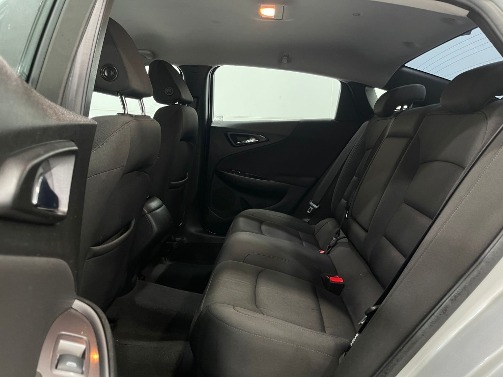 2018 Chevrolet Malibu Image 29