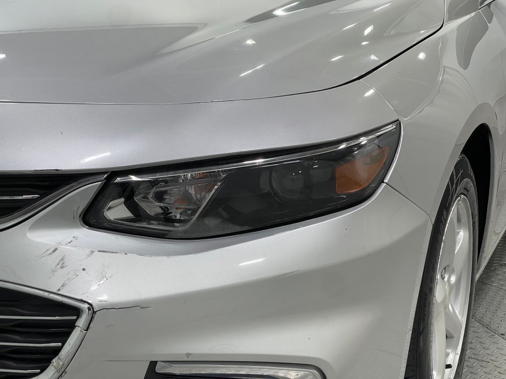 2018 Chevrolet Malibu Image 32