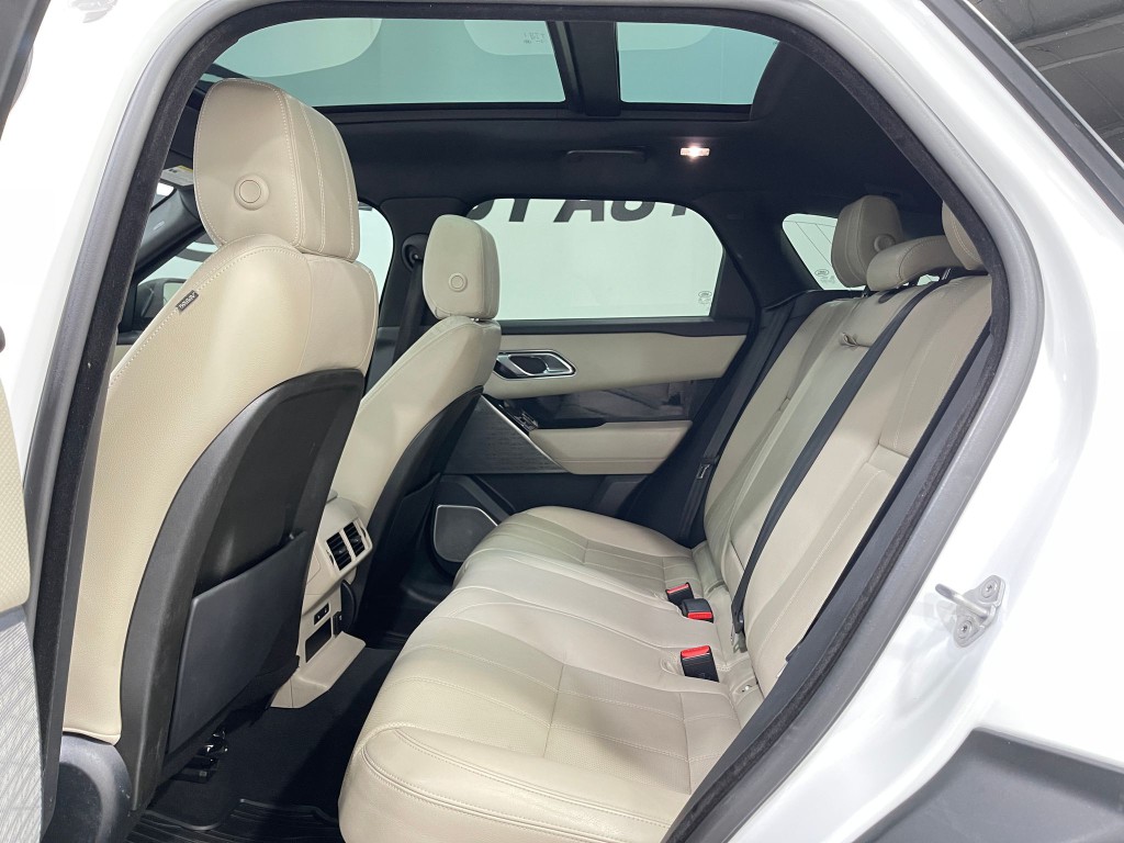 2018 Land Rover Range Rover Image 30