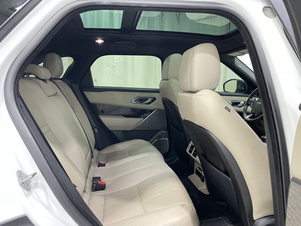 2018 Land Rover Range Rover Image 31