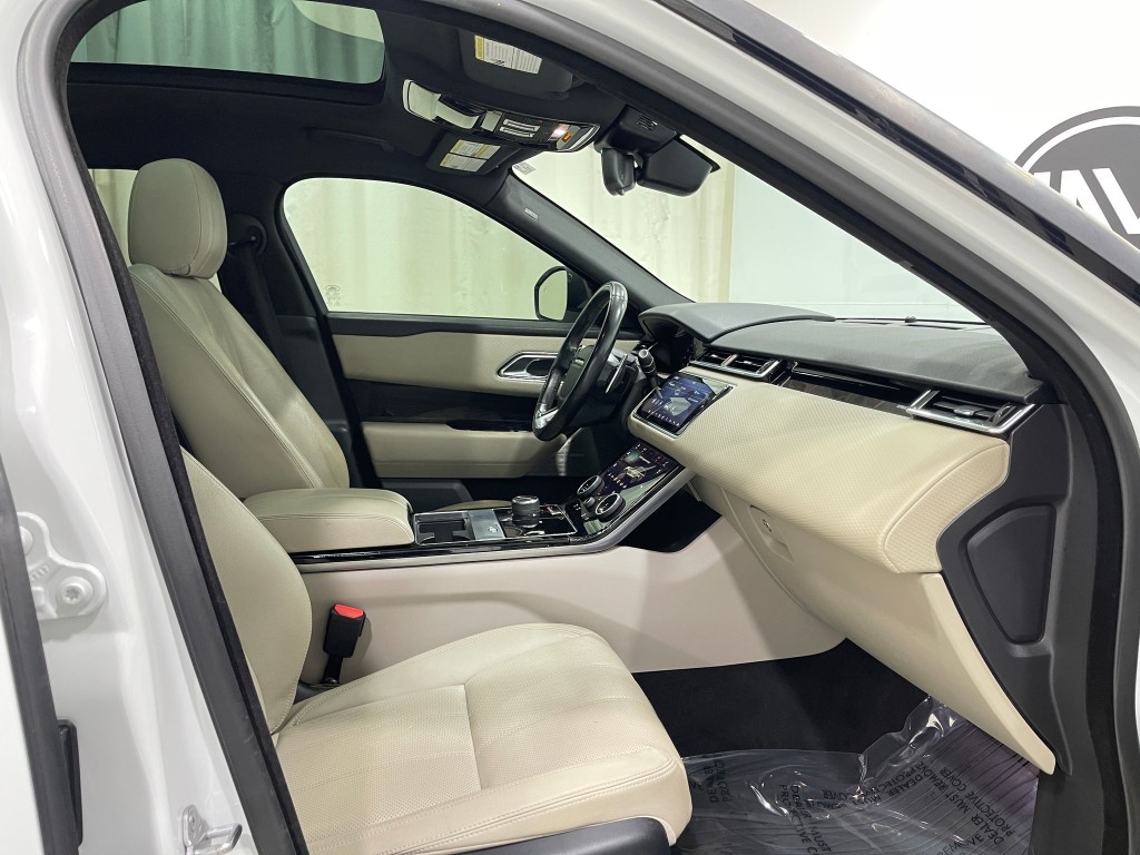 2018 Land Rover Range Rover Image 32