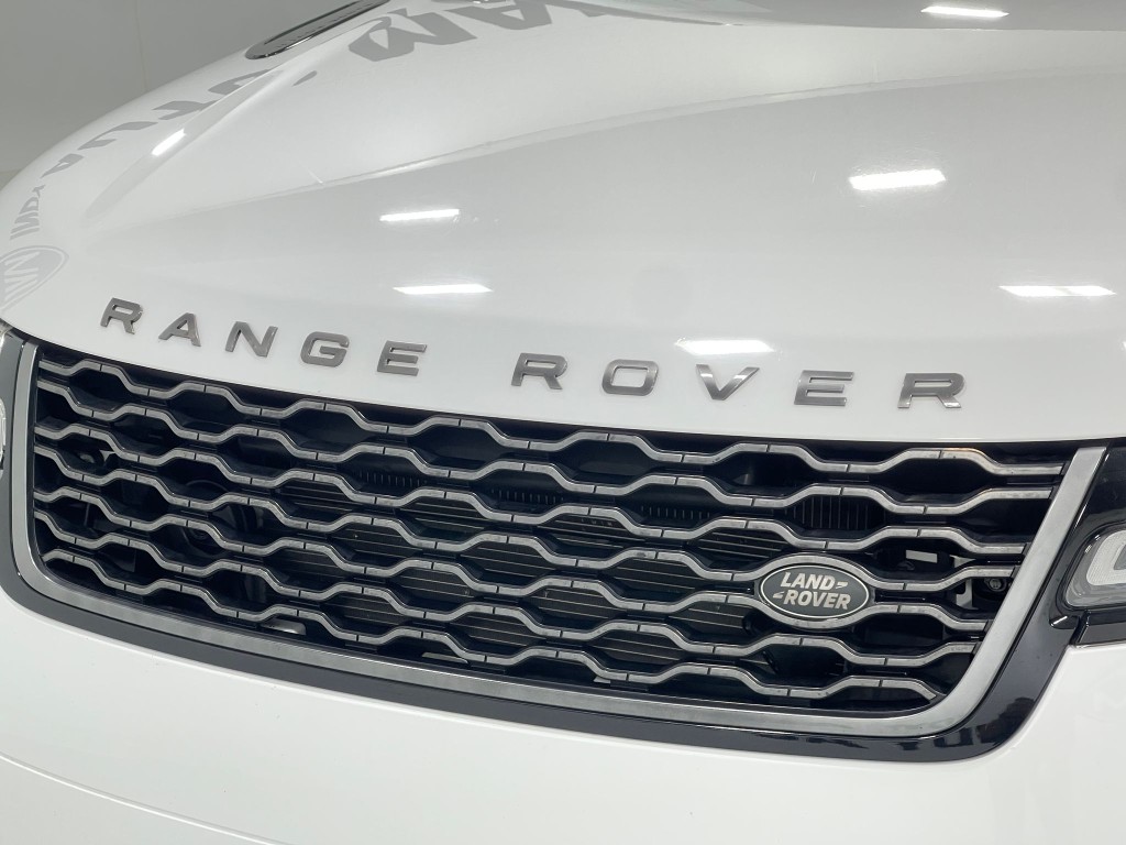 2018 Land Rover Range Rover Image 38