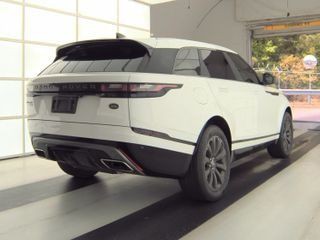 2018 Land Rover Range Rover Image 3