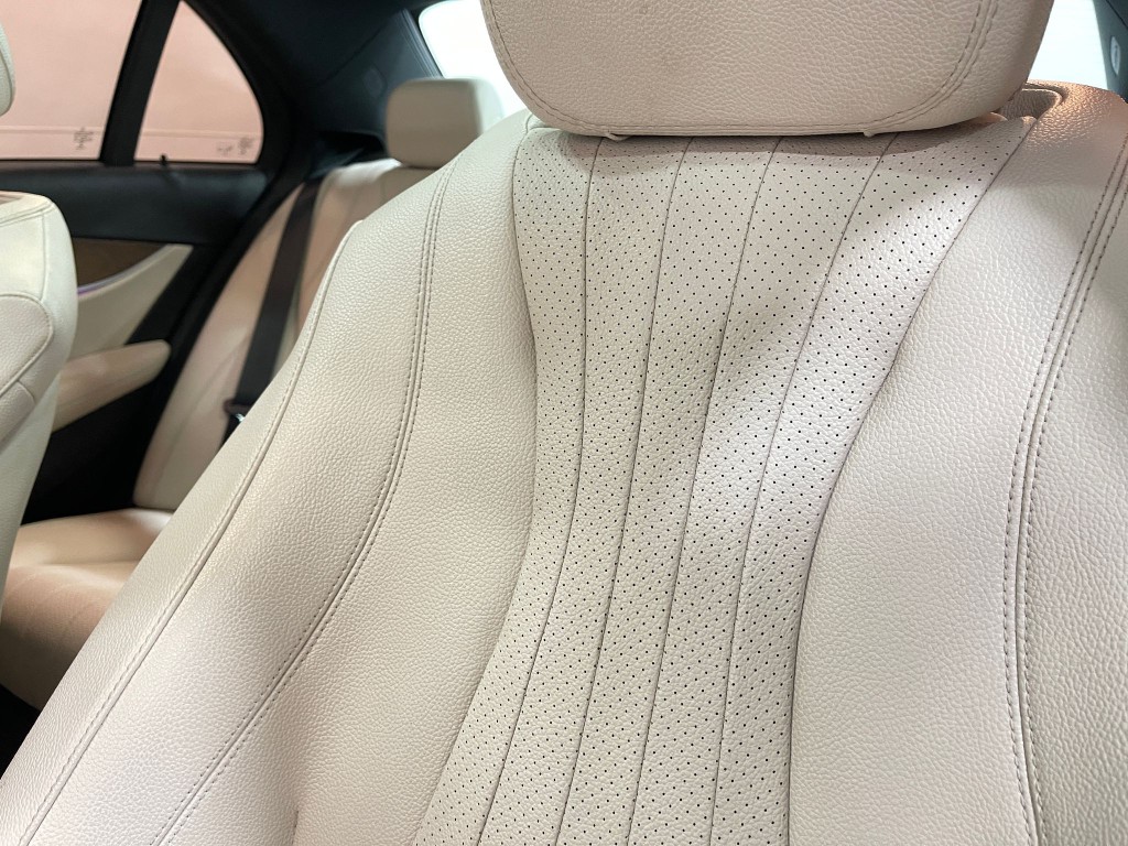 2018 Mercedes-Benz E-Class Image 17