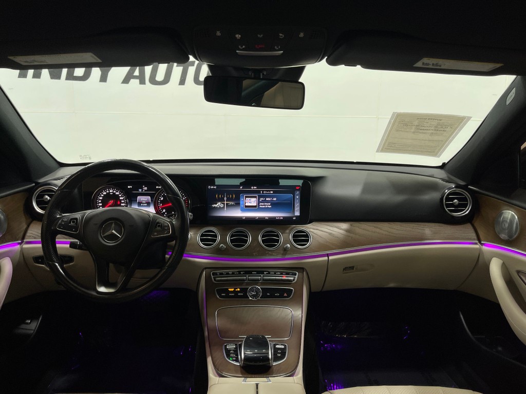 2018 Mercedes-Benz E-Class Image 18